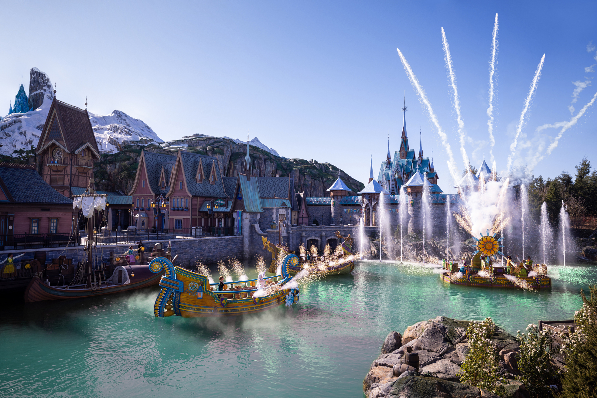 Disneyland Paris_Le Monde de La Reine des Neiges_Célébrations Snowflower Festival_N043243.jpg